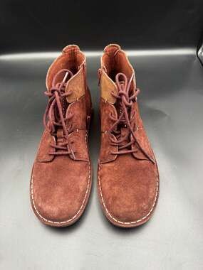 Clarks Collection Women's Suede Lace-Up Ankle Boots Burgundy Size 9.5
